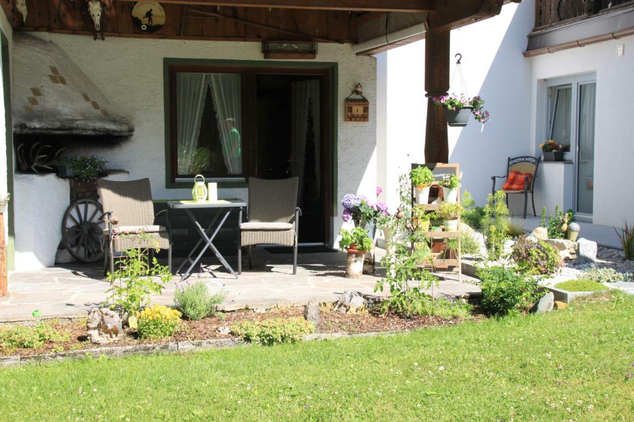 Ferienhaus Tannenblick Leutasch Bagian luar foto